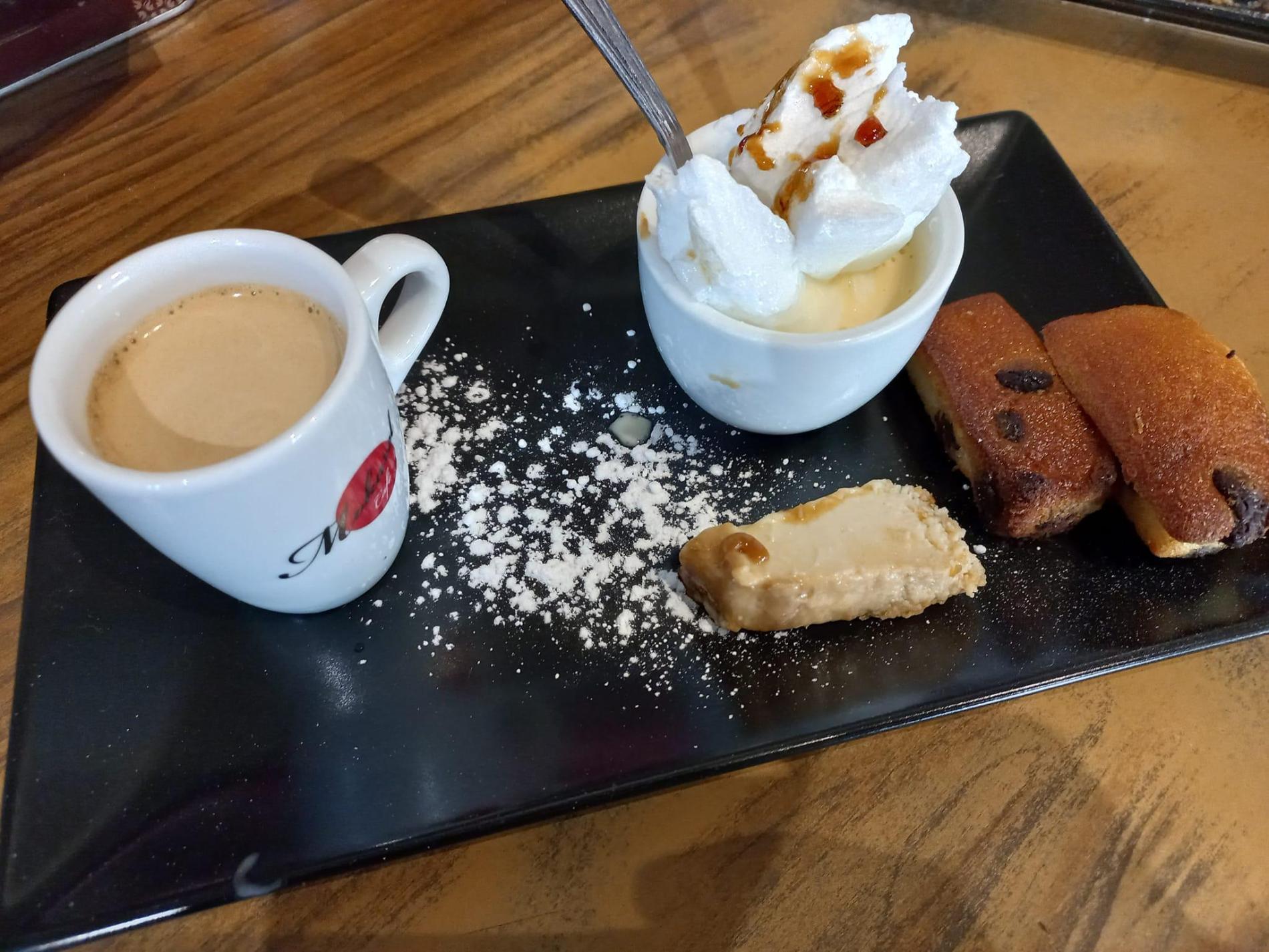 Café ou thé gourmand